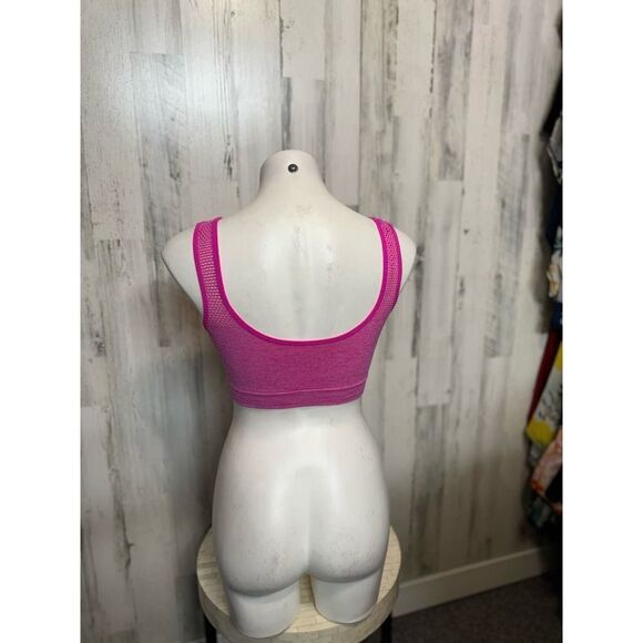 Pink sports bra - Picture 3 of 4